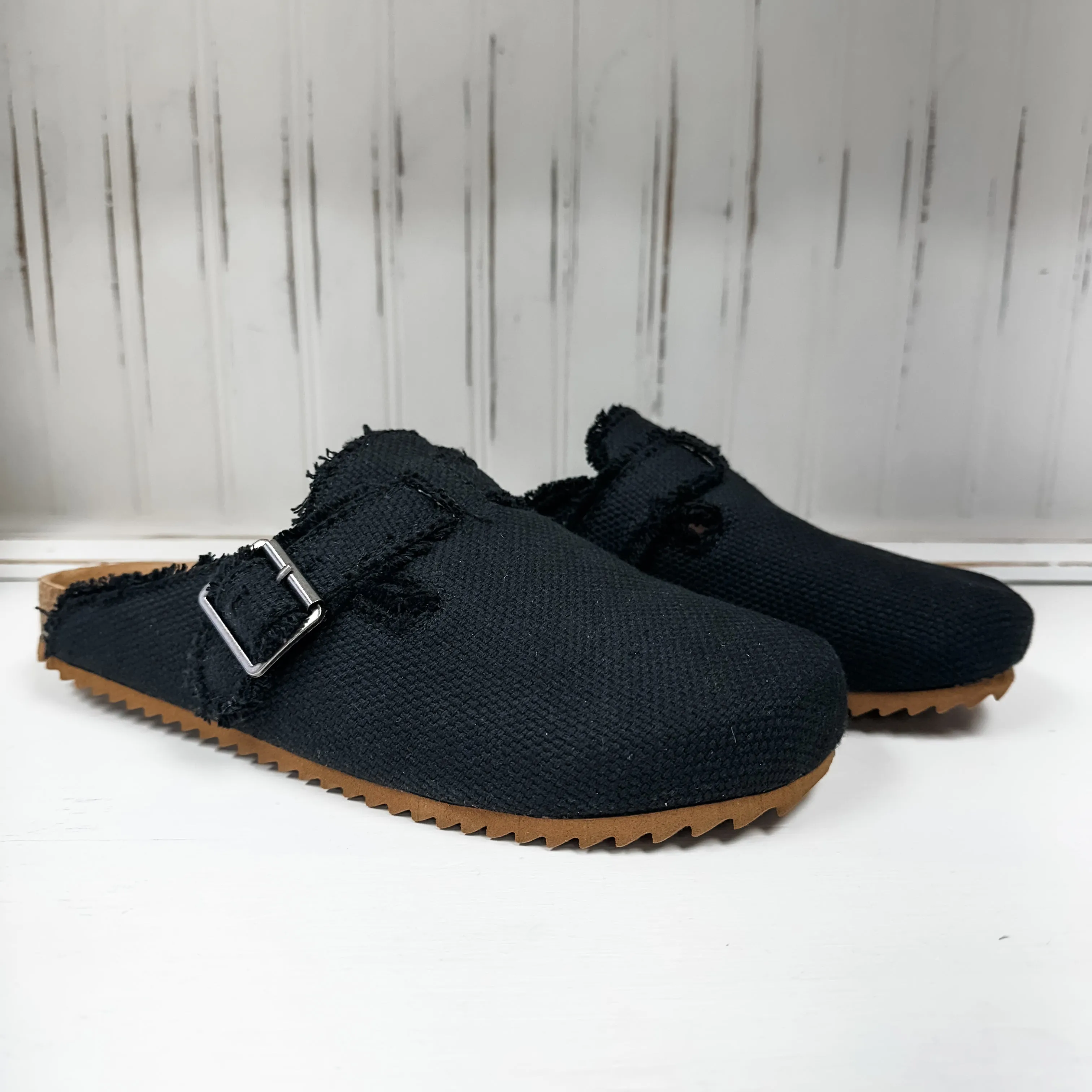 Basket Clog - Black