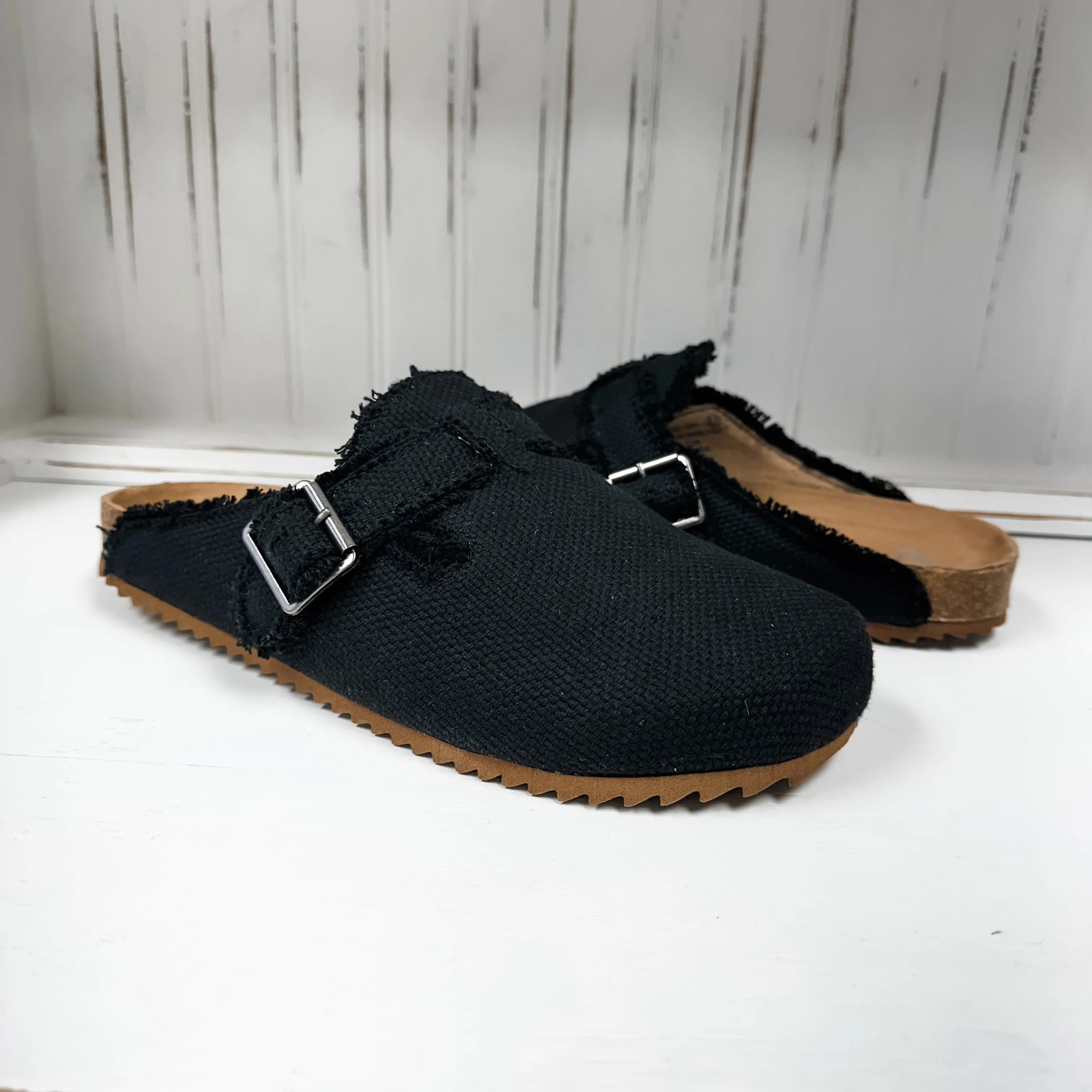 Basket Clog - Black