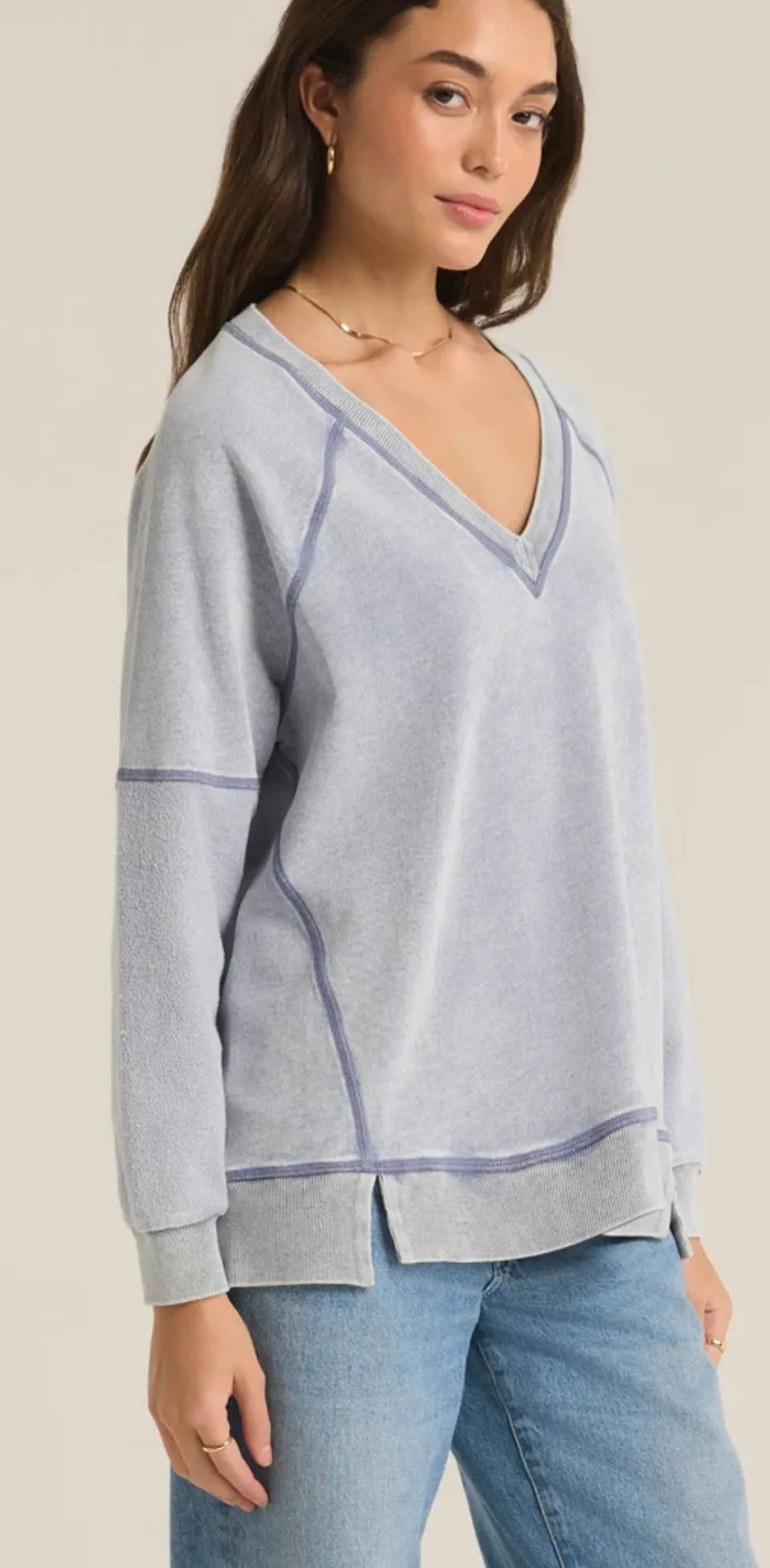 Easy V-Neck Knit Denim Sweatshirt