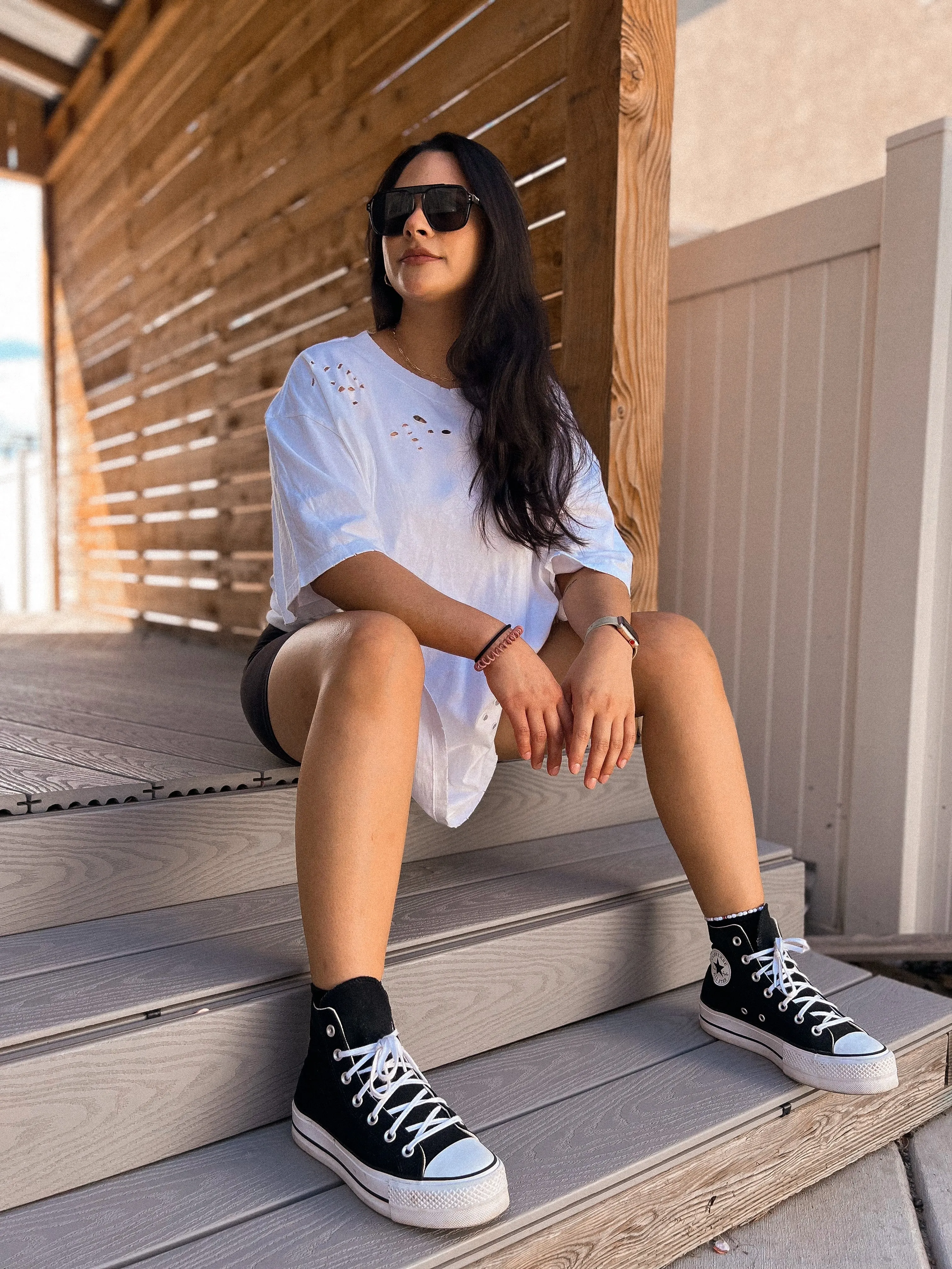 friday recap distressed oversized tee (WHITE)