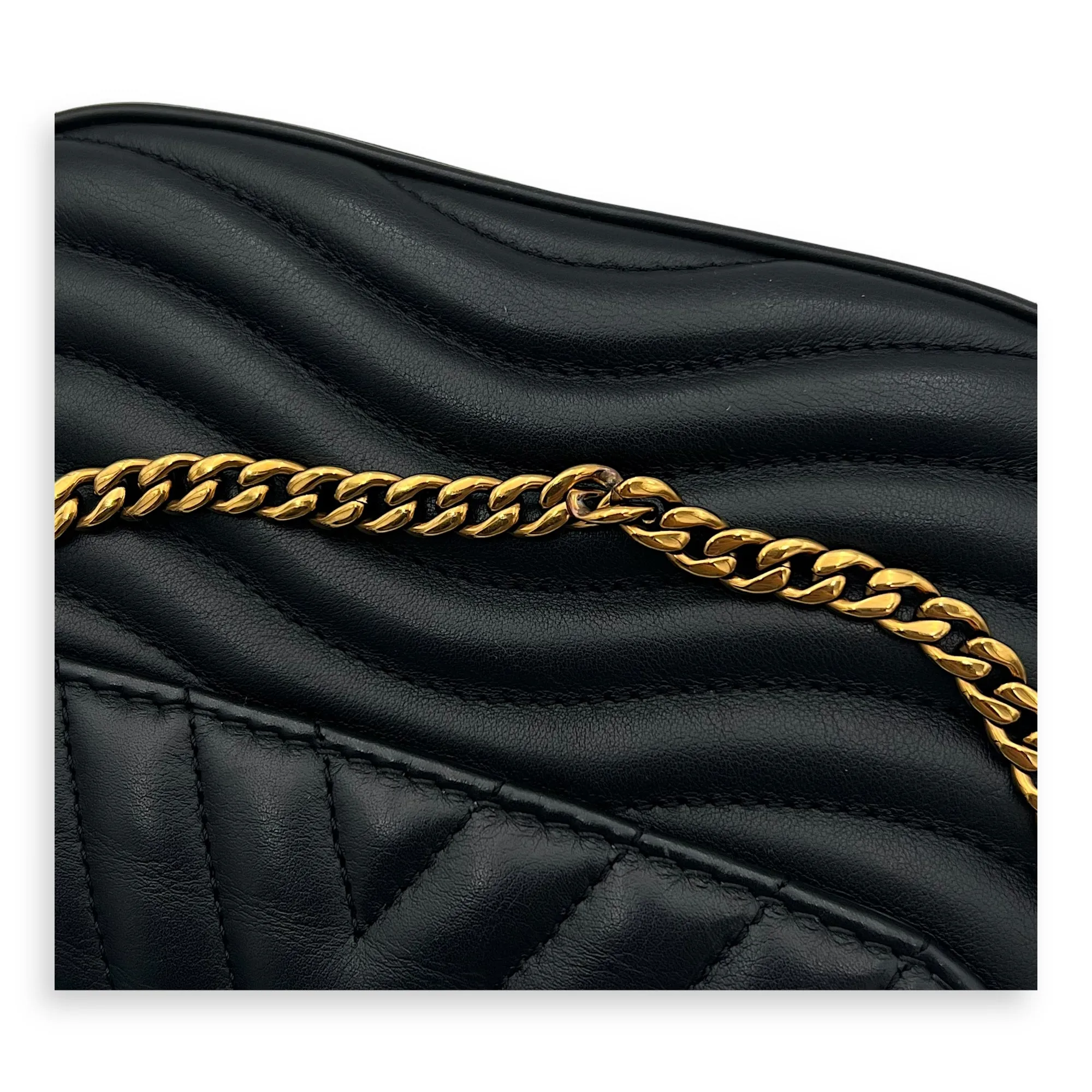 Waves Crossbody Bag Black in Calfskin, Gold hardware